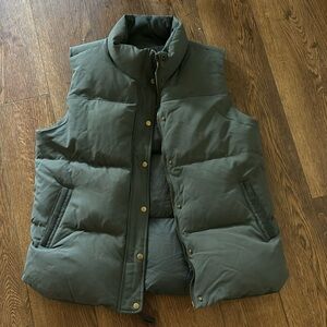 Womens Patagonia puffer vest